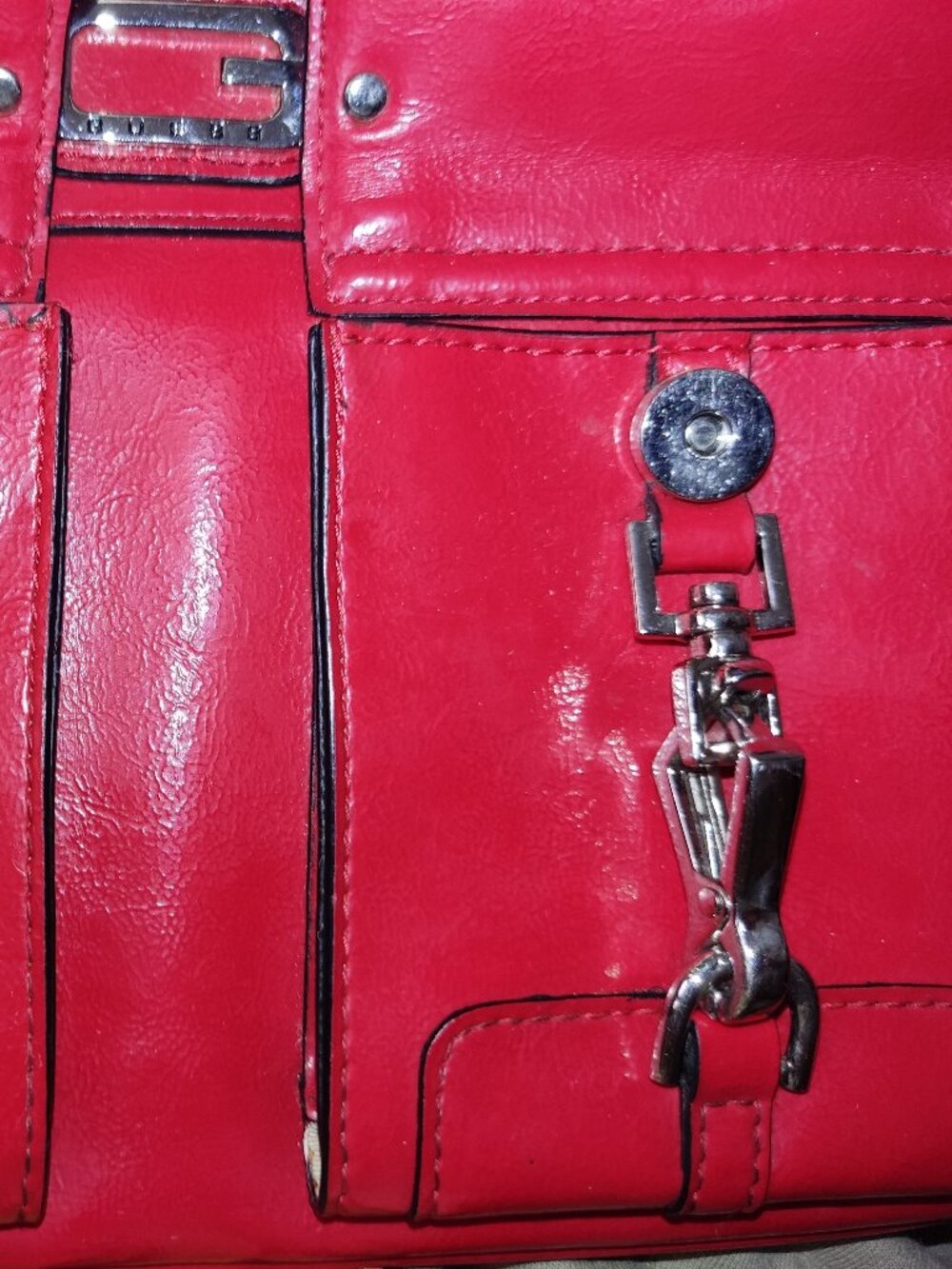Guess Red Purse - Picture 13 of 16